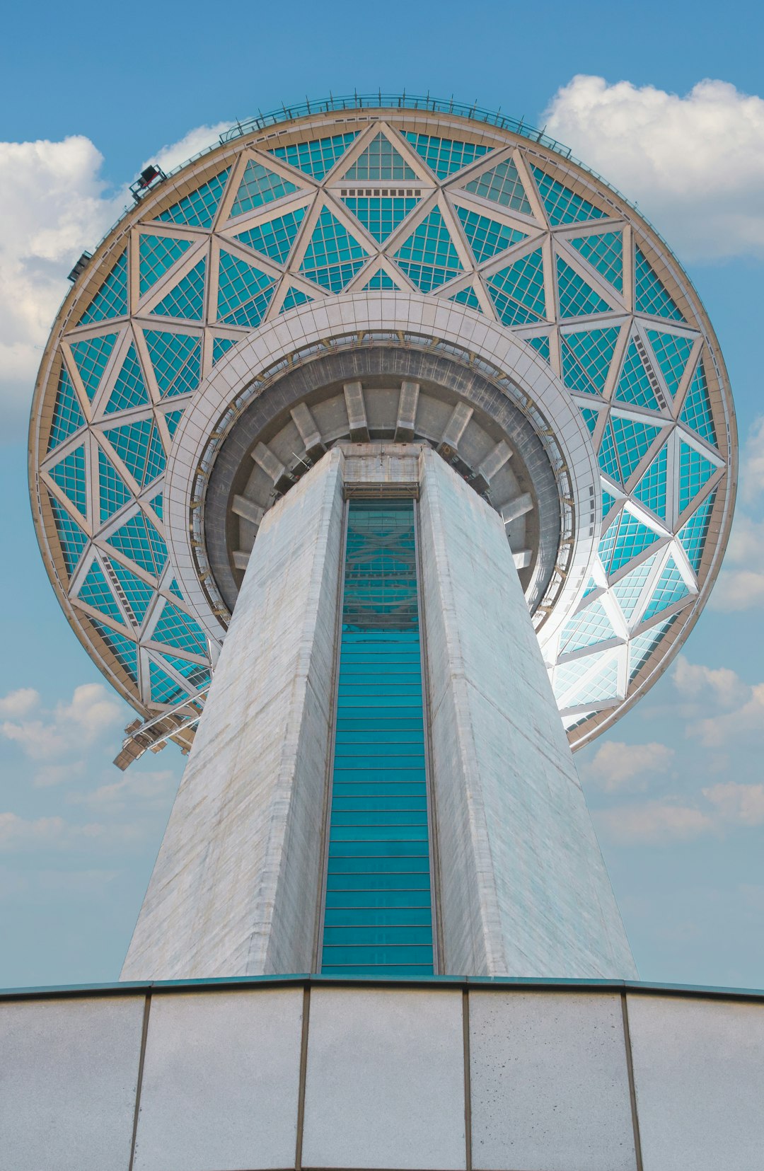 IMG Worlds of Adventure